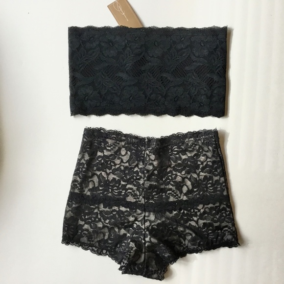 NWOT Lace Tube Top & Shorts in Black with neutral lining Color in Shorts - Picture 1 of 5